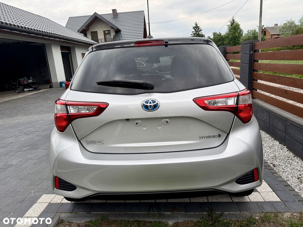 Toyota Yaris 1.5 VVT-i Y20 Club - 10