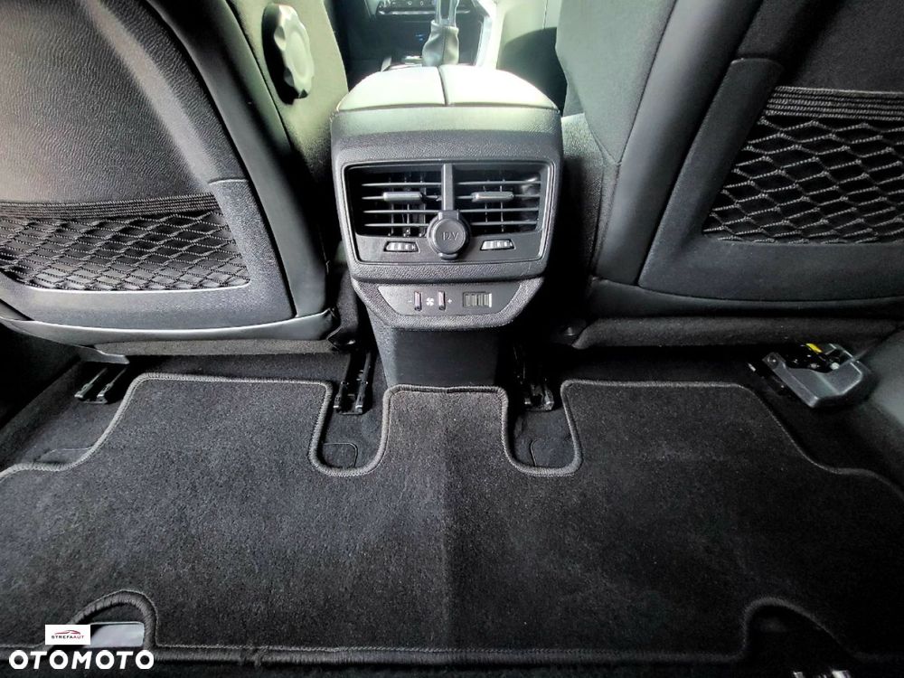 Peugeot 5008 - 36