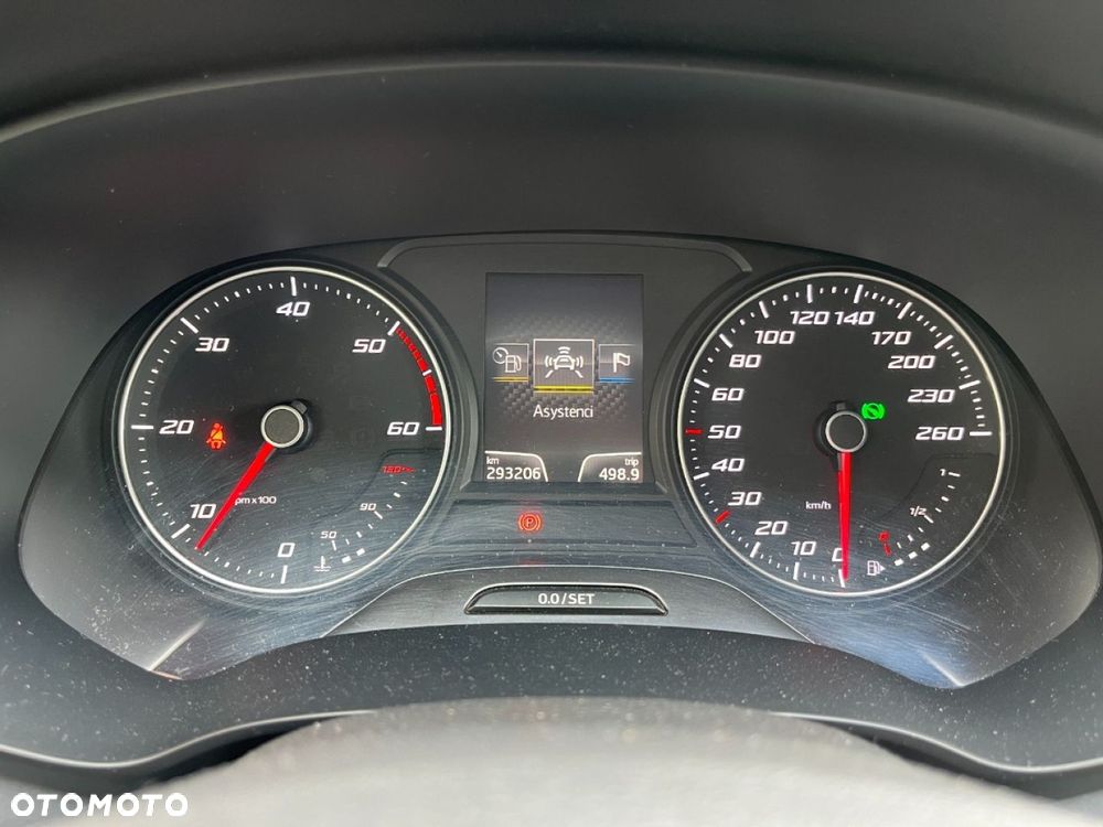 Seat Leon Sportstourer 2.0 TDI DPF DSG FR - 12