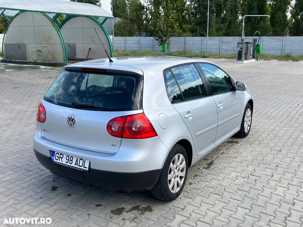 Volkswagen Golf - 4