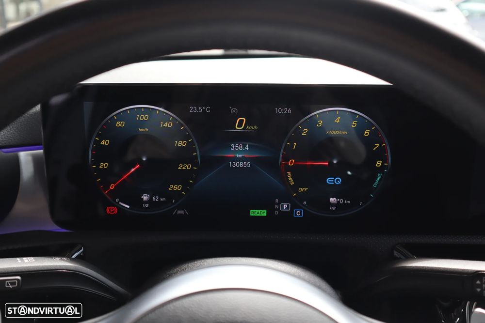 Mercedes-Benz A 250 e 8G-DCT AMG Line - 25