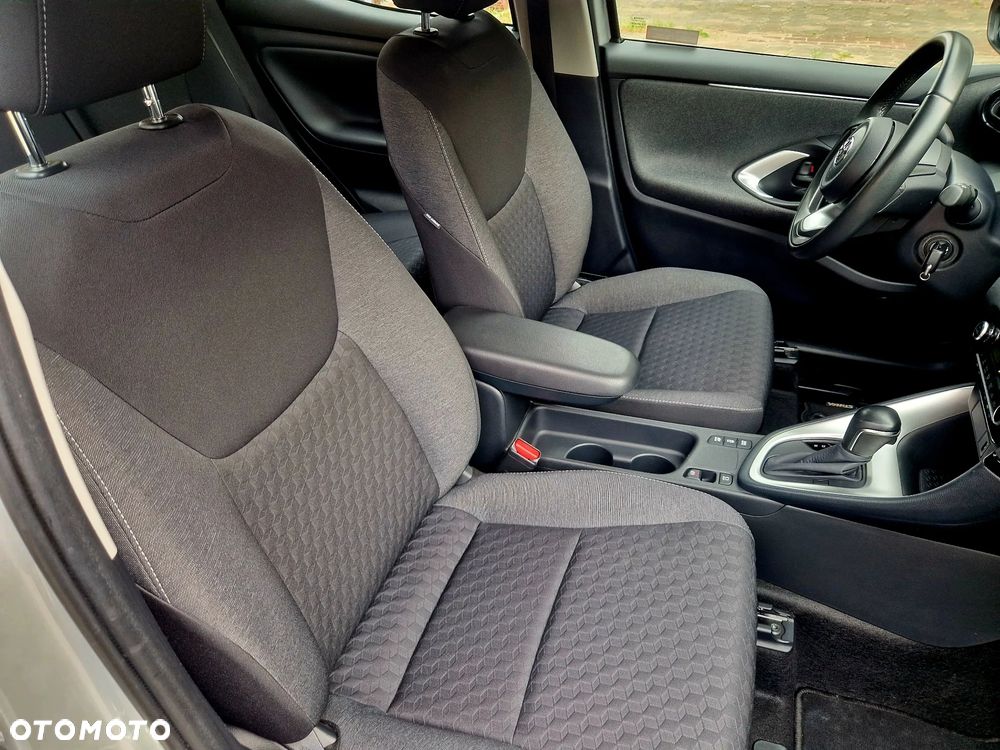 Toyota Yaris Hybrid 1.5 Comfort - 17