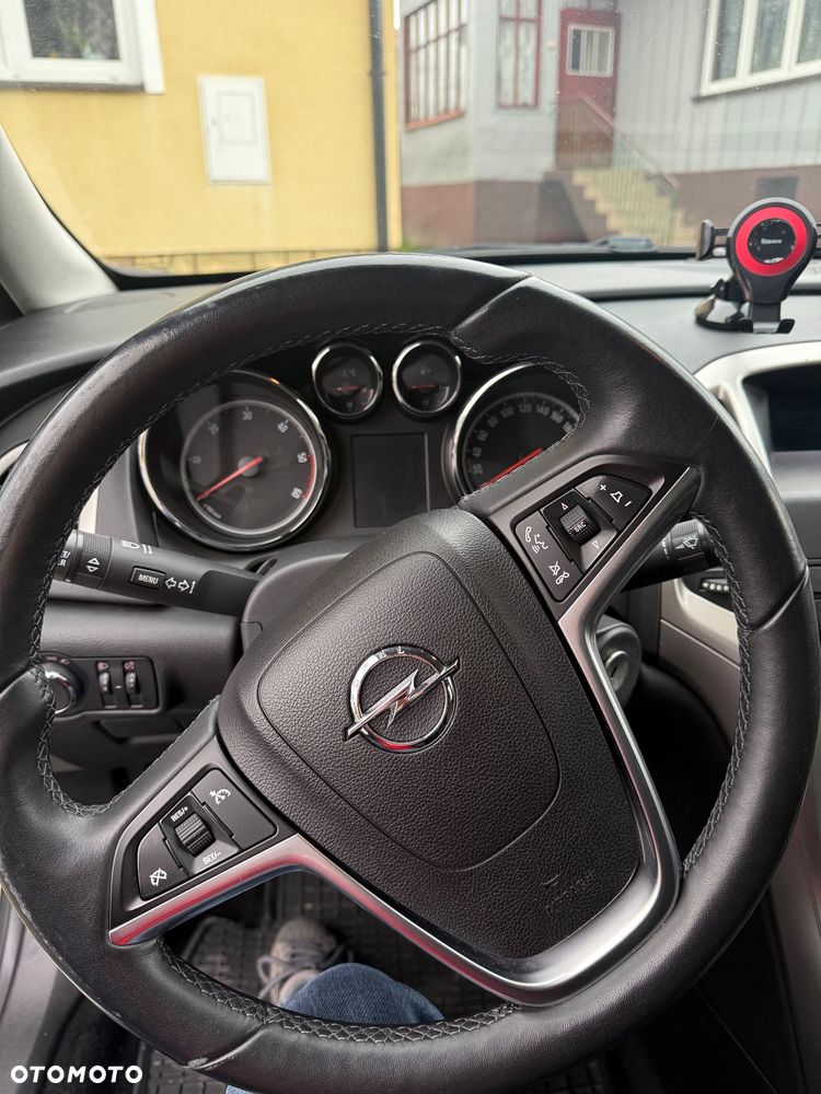 Opel Astra 2.0 CDTI Cosmo - 5