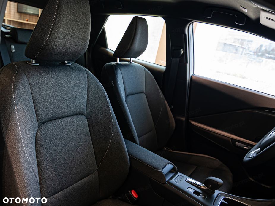 Lexus LBX 1.5 Hybrid - 11