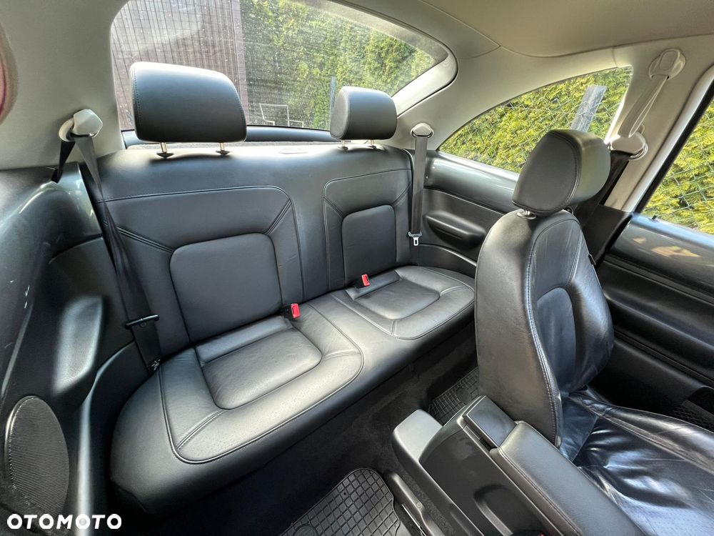 Volkswagen New Beetle 1.6 - 9