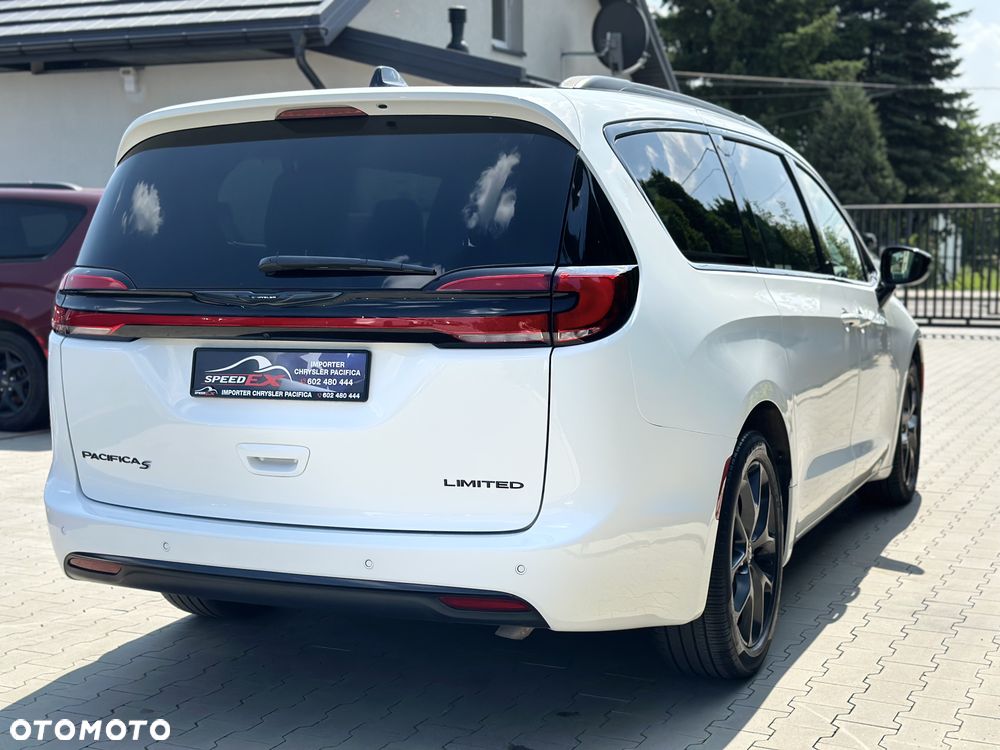Chrysler Pacifica - 9