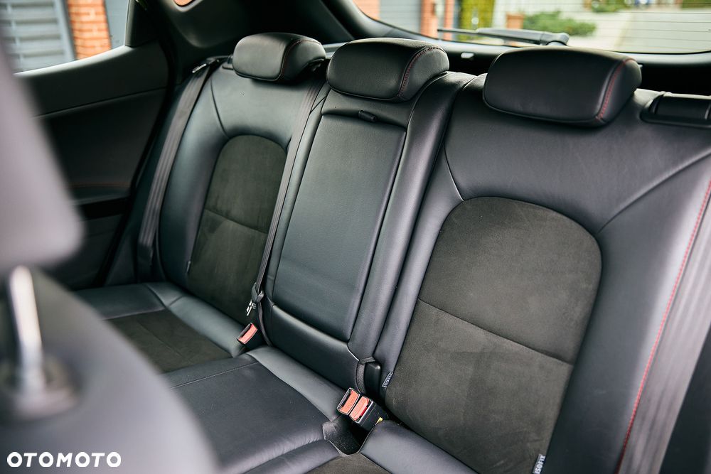 Kia Ceed 1.6 T-GDI GT-Track - 30