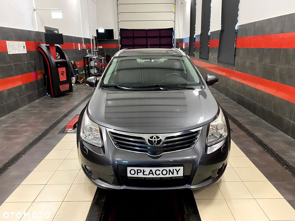 Toyota Avensis Touring Sports 1.8 Executive - 3