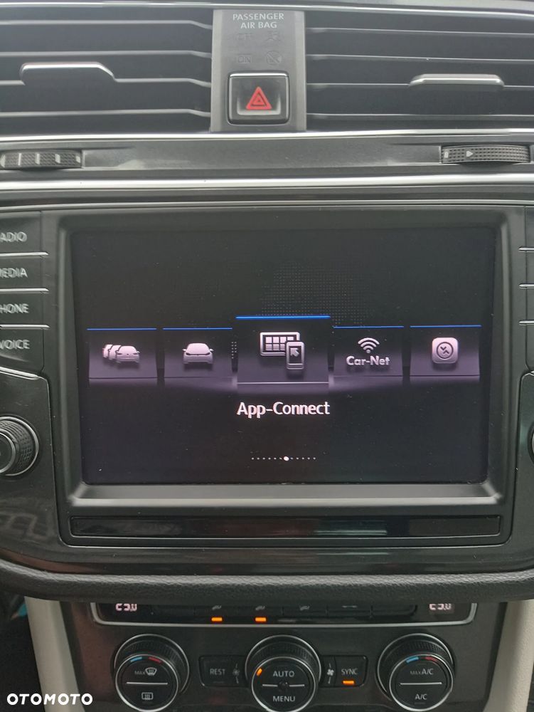 Volkswagen Tiguan 2.0 TDI SCR DSG Elegance - 18