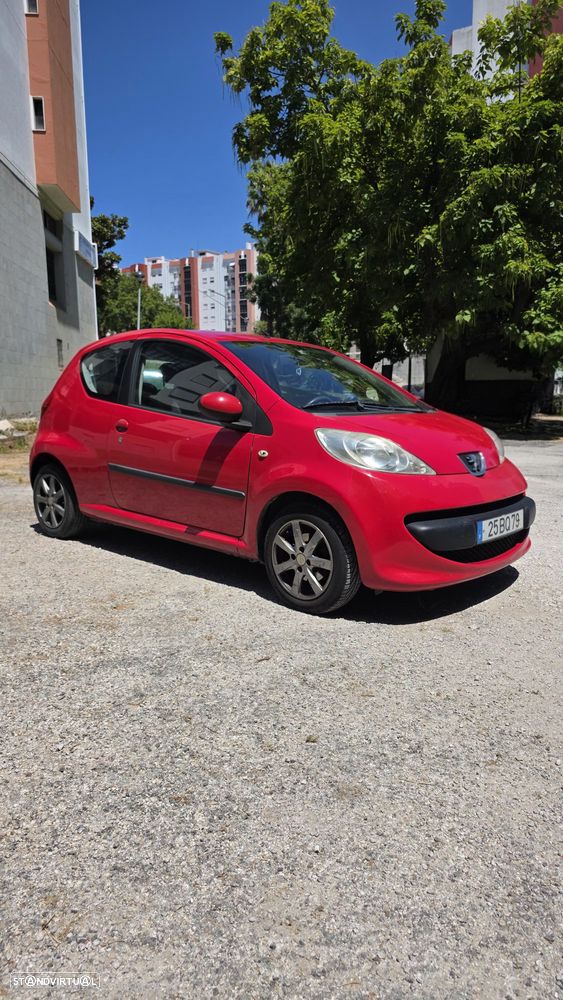 Peugeot 107 1.0 Trendy - 1