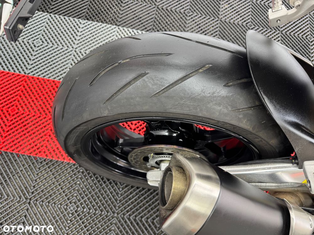 Aprilia Tuono - 32