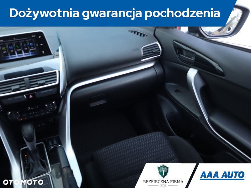 Mitsubishi Eclipse Cross - 10