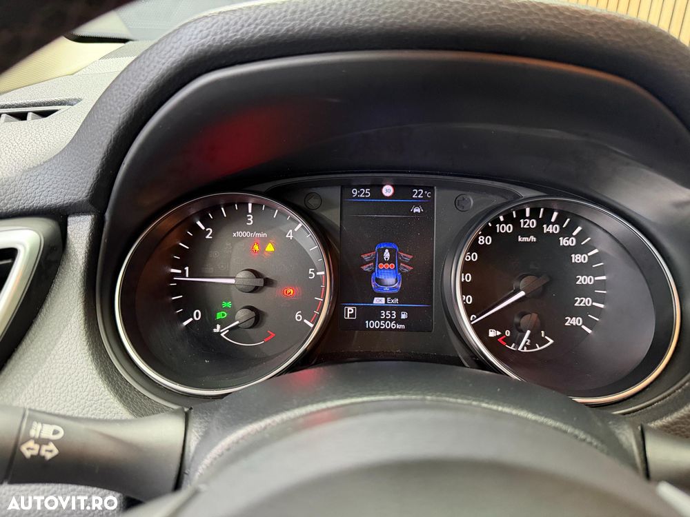 Nissan Qashqai 1.5 DCI DCT ACENTA - 9