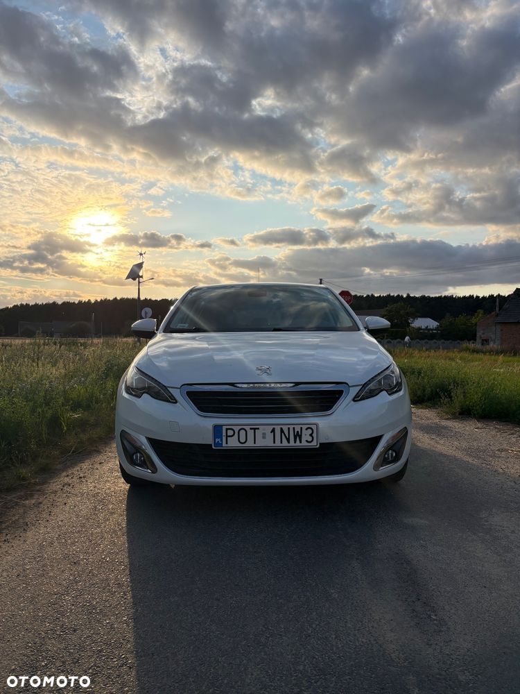 Peugeot 308 1.6 BlueHDi Allure S&S - 8