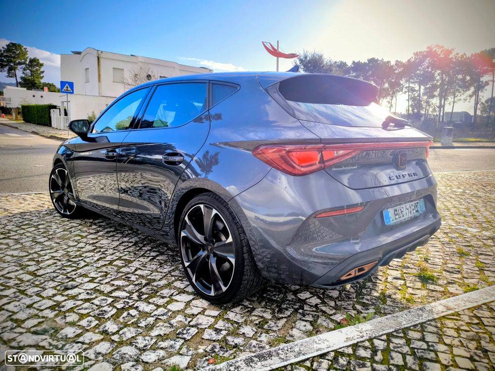 Cupra Leon 1.4 e-Hybrid (180 kW System) VZ - 6