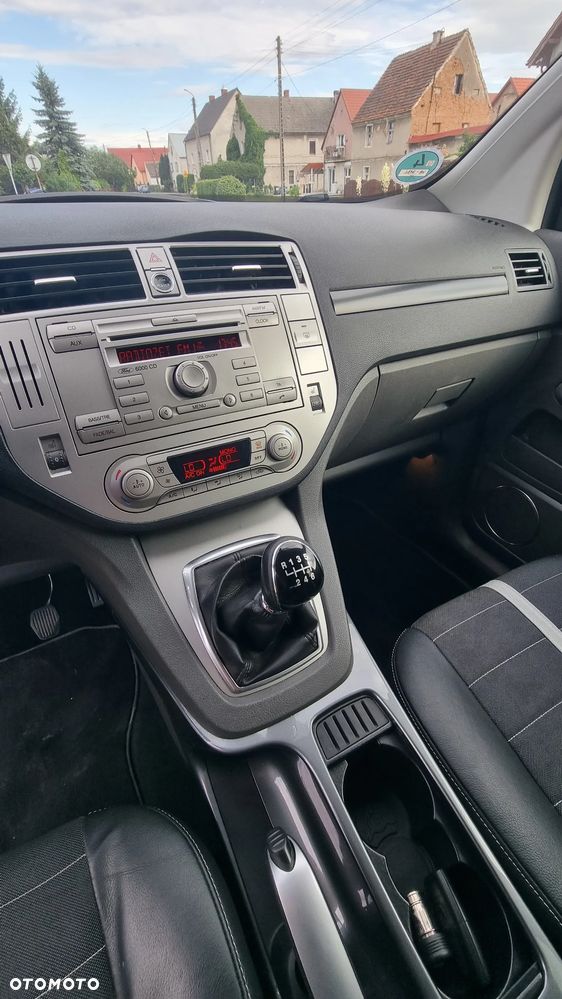 Ford Kuga 2.0 TDCi 4x4 Titanium - 16