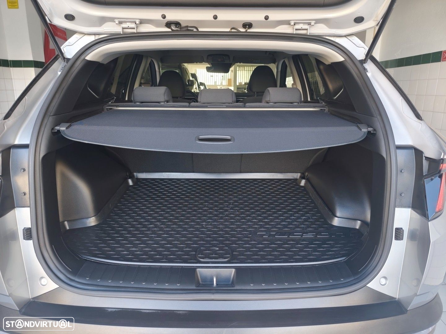 Hyundai Tucson 1.6 T-GDI HEV Vanguard - 15