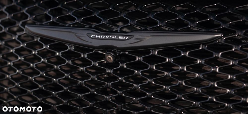 Chrysler Pacifica - 19