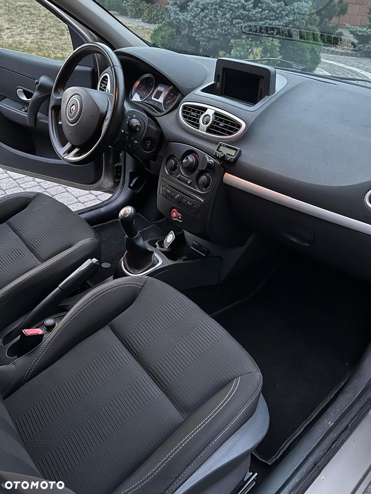 Renault Clio 1.5 dCi Authentique - 7