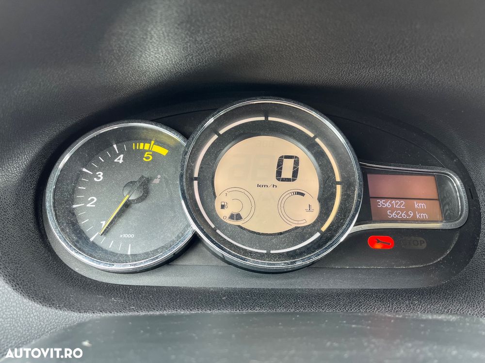 RENAULT Megane 2012 — imagine 2