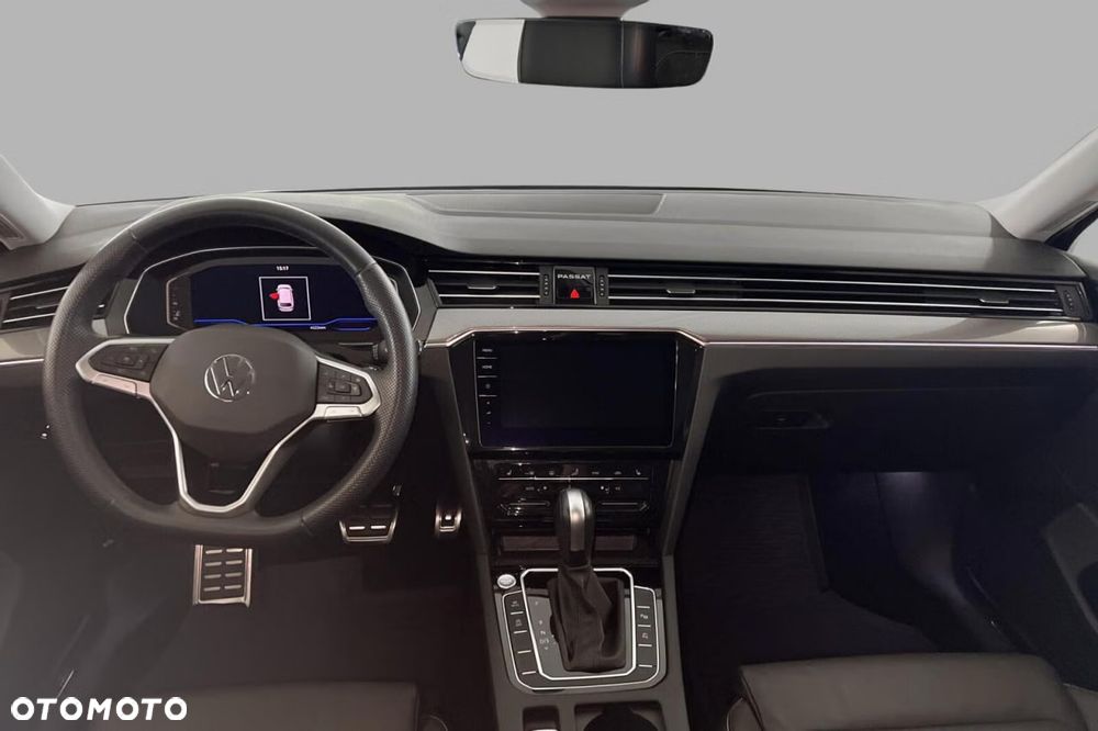 Volkswagen Passat 2.0 TDI SCR DSG Business - 16