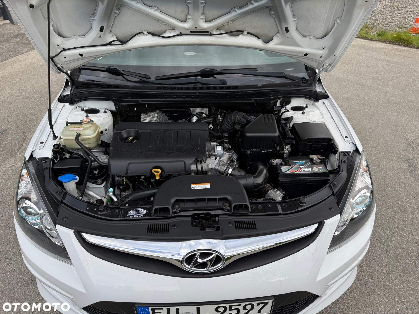 Hyundai i30 1.6 CRDi Base + EU5 - 13