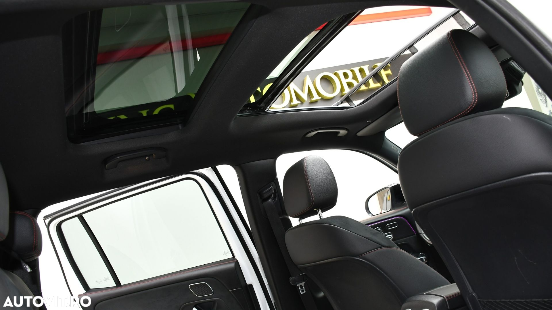 Mercedes-Benz GLB 250 4Matic 8G-DCT AMG Line - 10