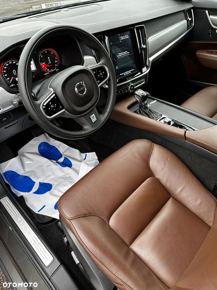 Volvo V90 D4 SCR Momentum Pro - 9