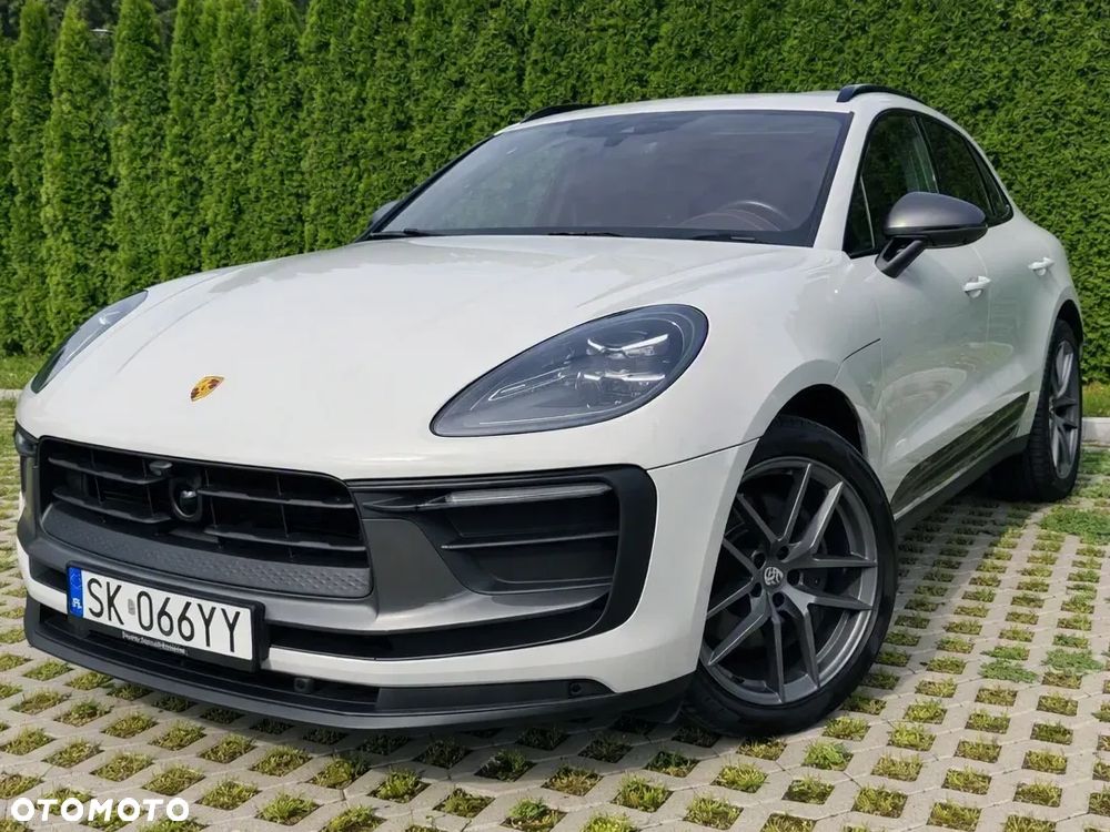 Porsche Macan T - 1