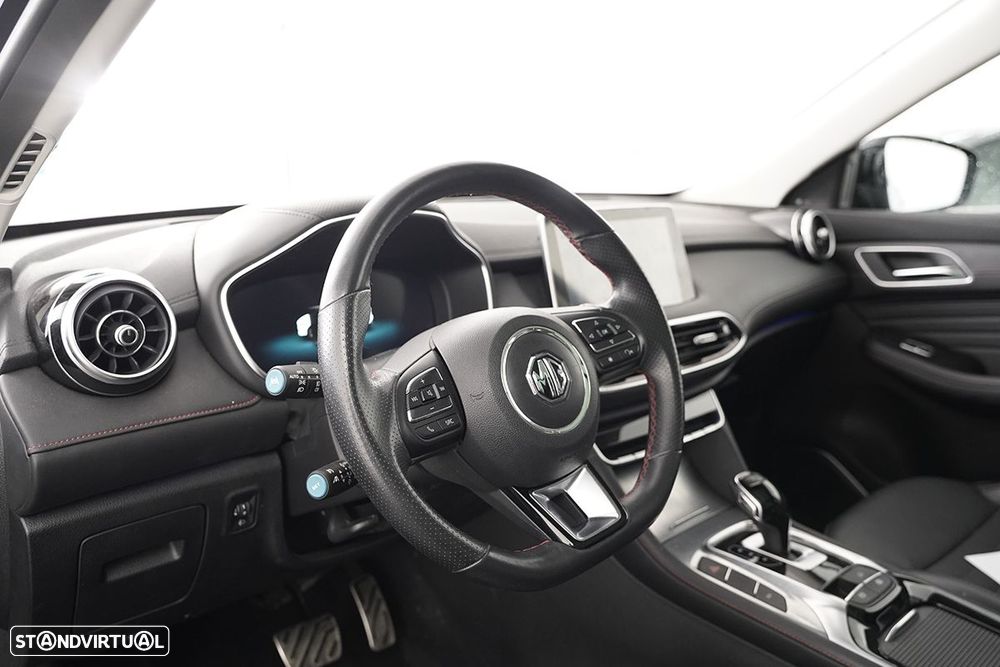 MG EHS 1.5 T-GDI Plug-in Hybrid Luxury - 7