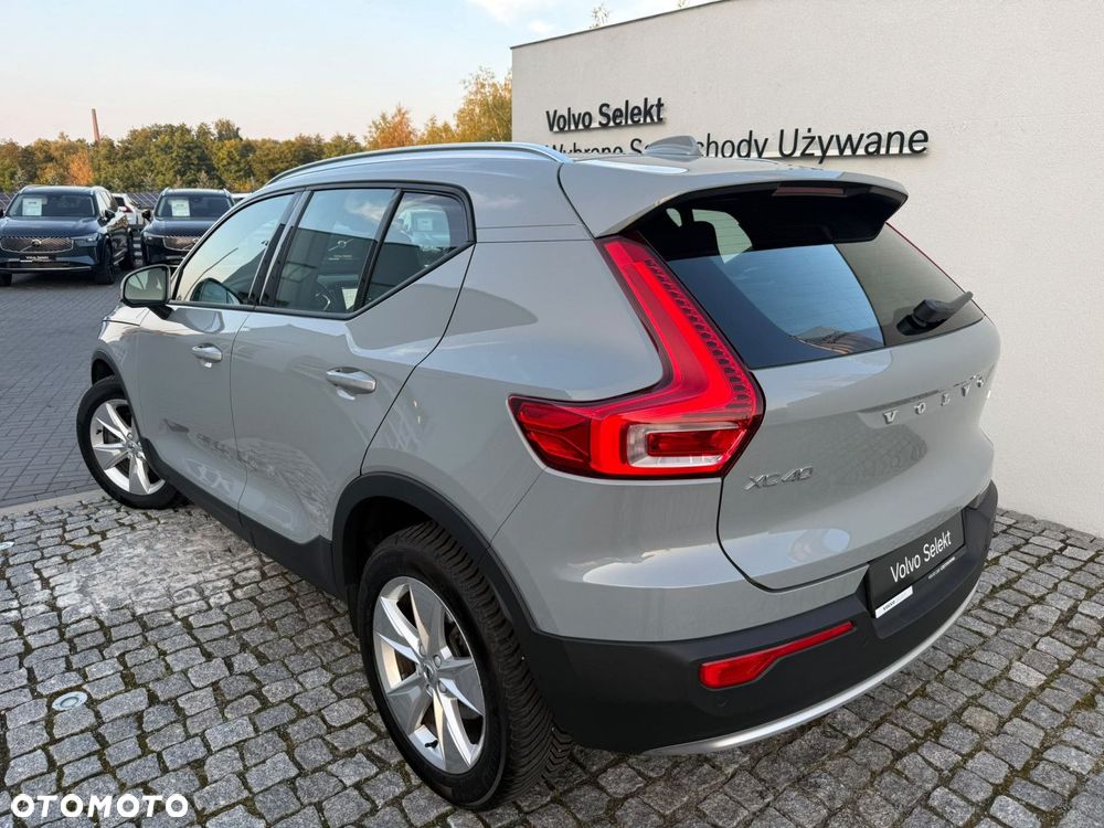 Volvo XC 40 - 38