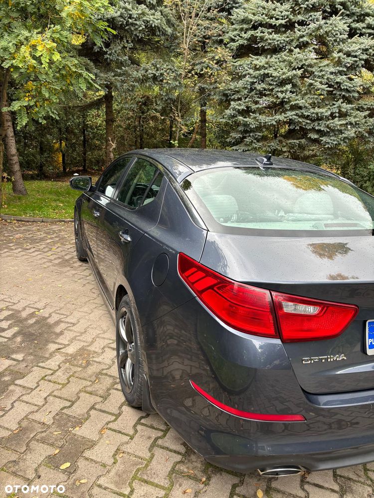 Kia Optima - 10