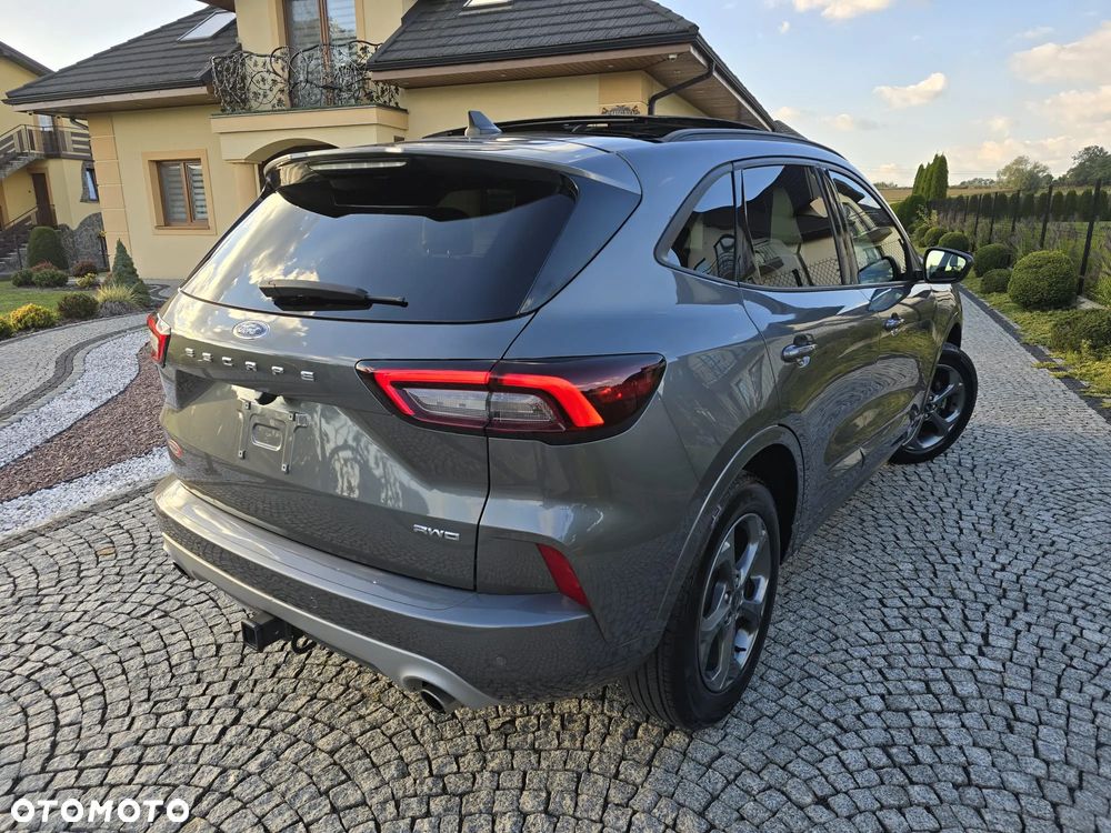 Ford Kuga - 31