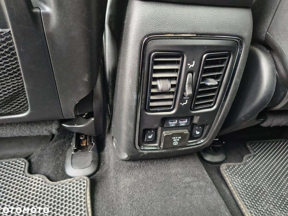 Jeep Grand Cherokee - 10