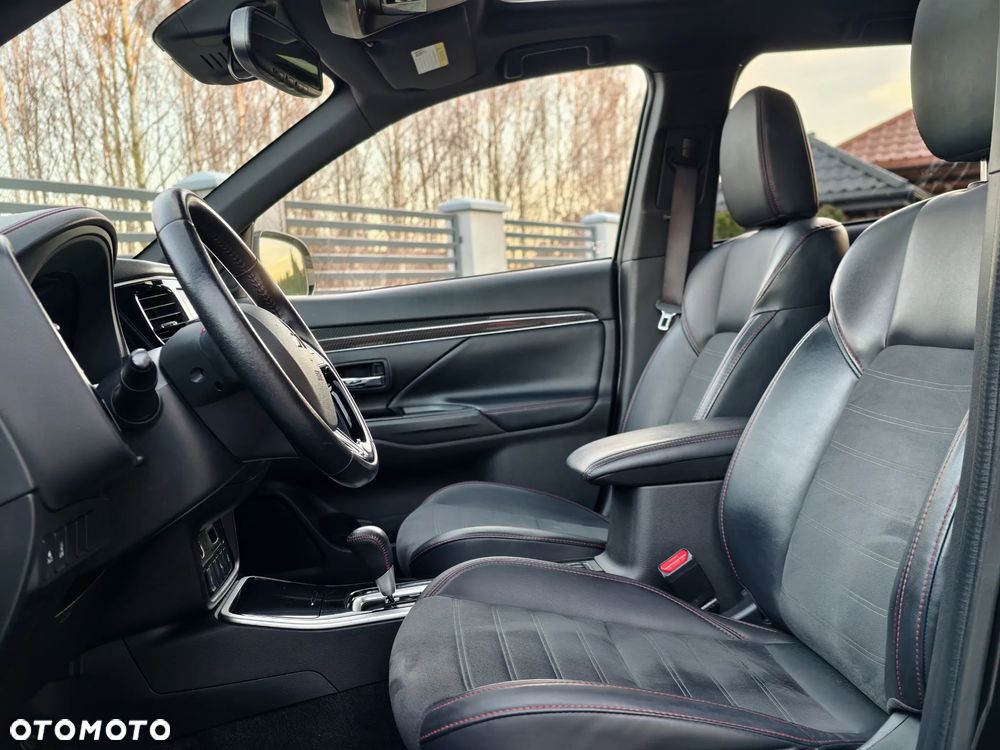 Mitsubishi Outlander 2.4 4WD CVT Intense - 14