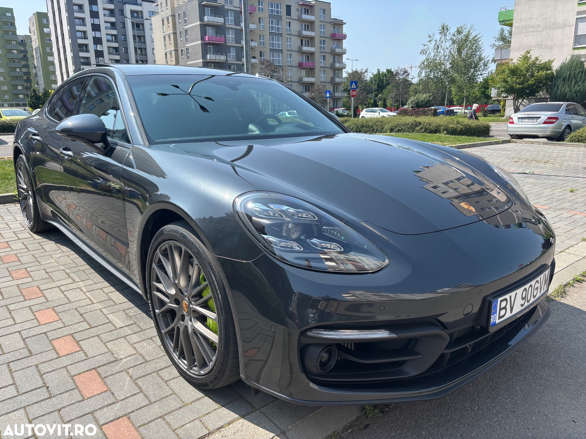 Porsche Panamera 4 E-Hybrid - 2
