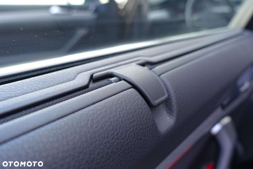 Volkswagen Passat - 16