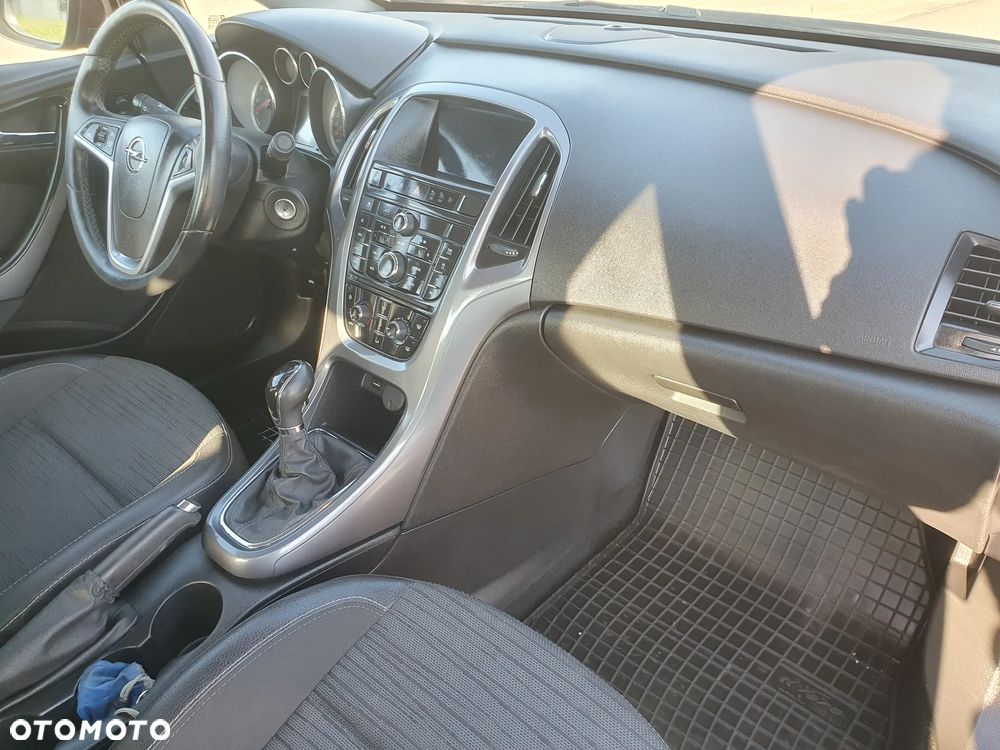 Opel Astra 1.4 T EU6 - 26