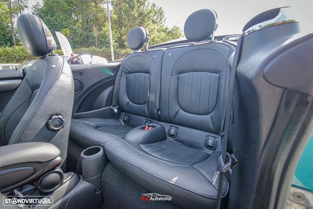 MINI Cabrio Cooper S Auto Desportiva - 17