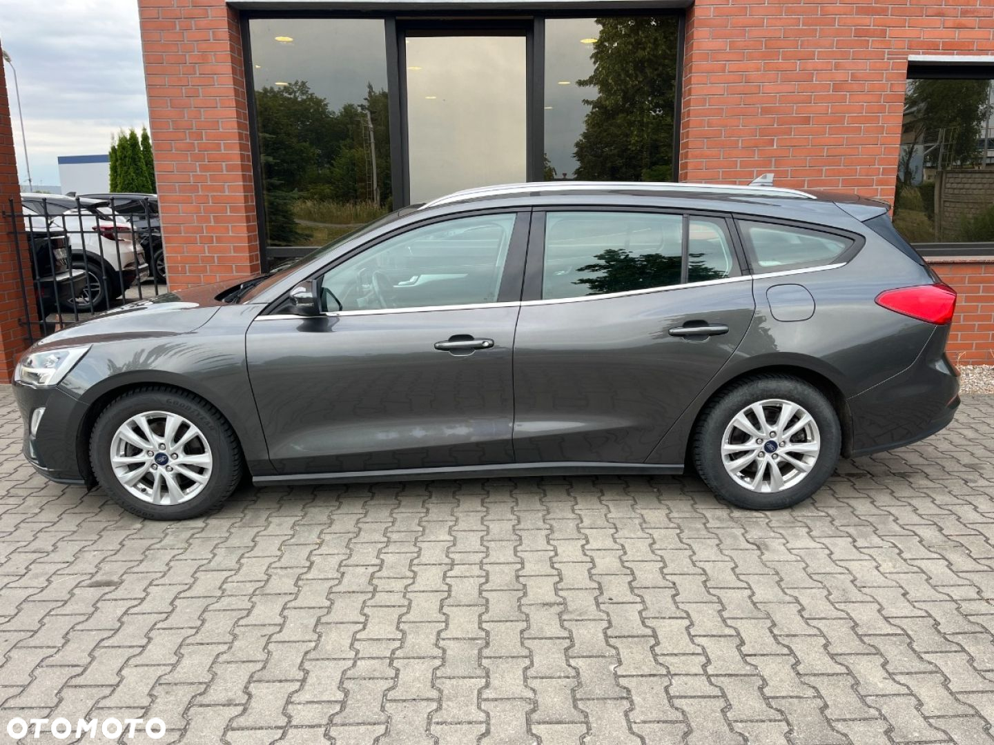 Ford Focus Turnier 1.5 EcoBlue Start-Stopp-System TITANIUM - 27