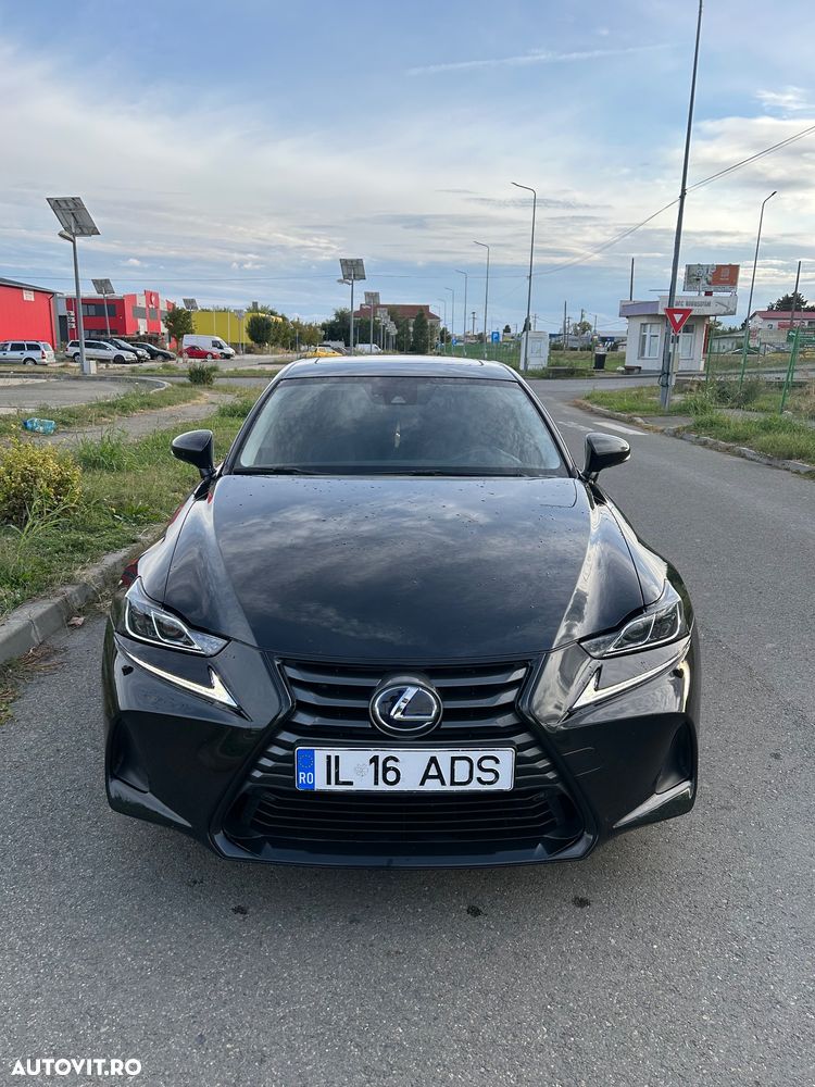 Lexus Seria IS - 1
