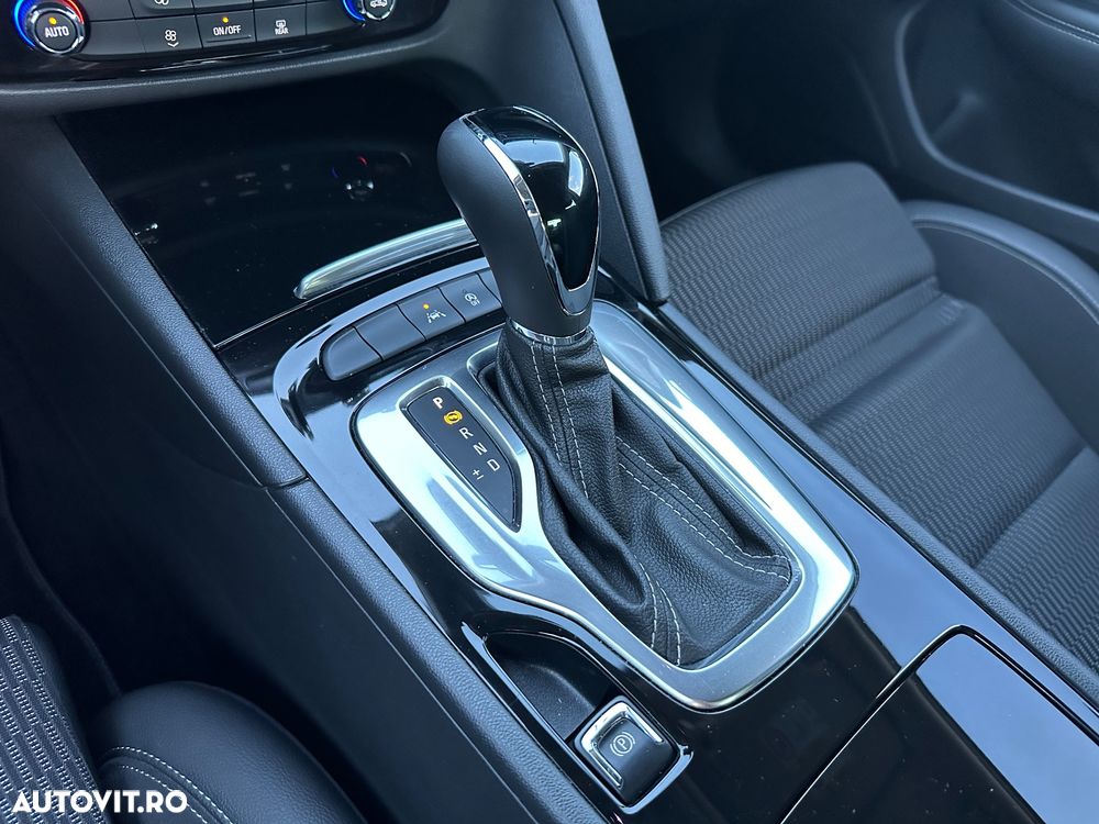 Opel Insignia Grand Sport 2.0 Diesel Automatik Business - 8