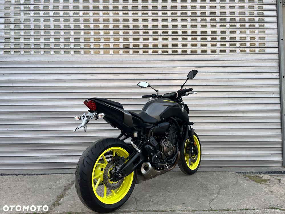 Yamaha MT - 16