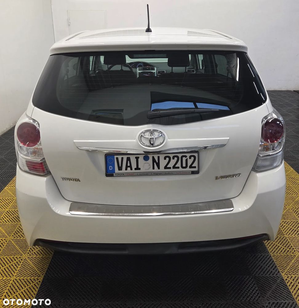 Toyota Verso 1.8 Multidrive Edition - 4