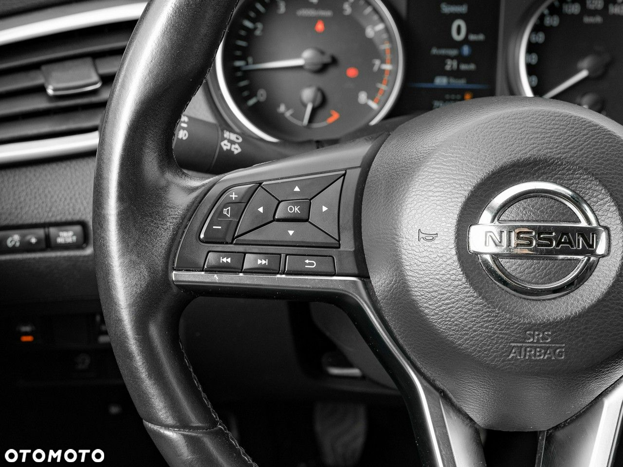 Nissan Qashqai 1.3 DIG-T N-Connecta - 17