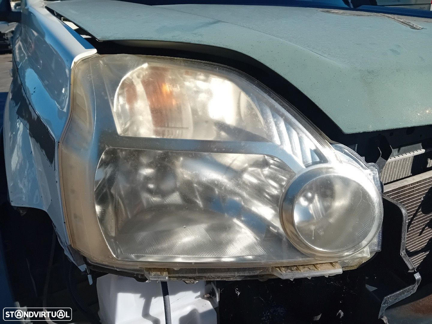 Ótica / farol direita NISSAN X-Trail (T30) - 1