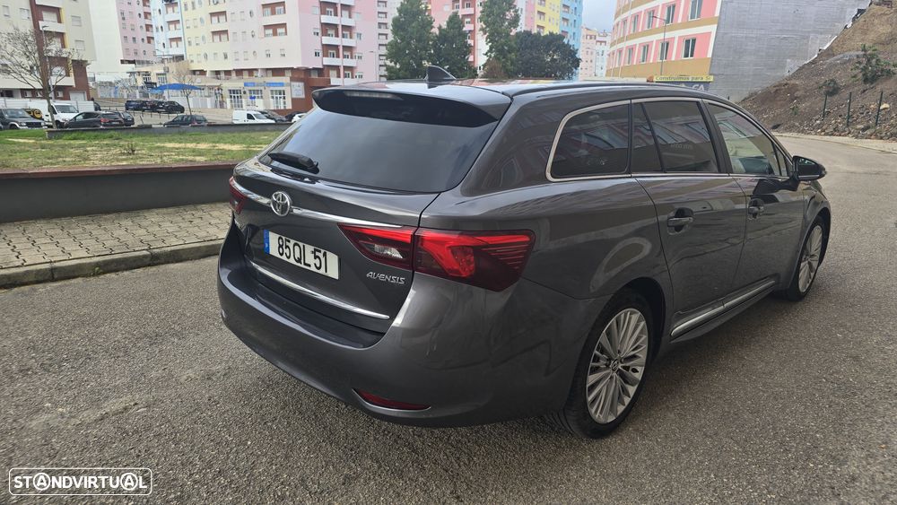 Toyota Avensis SW 2.0 D-4D Luxury+GPS - 4
