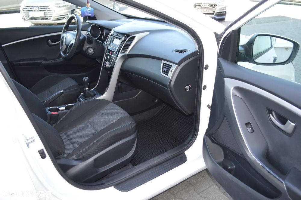 Hyundai i30 - 15