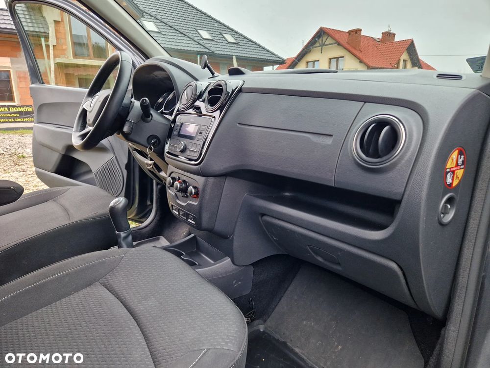 Dacia Lodgy 1.6 SCe Laureate S&S - 27