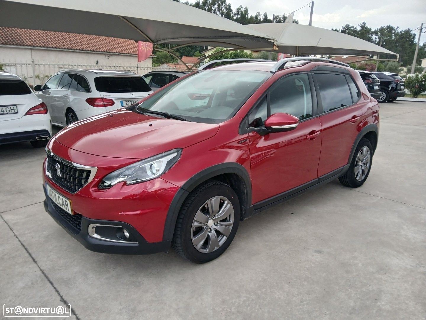 Peugeot 2008 1.2 PureTech Signature - 3
